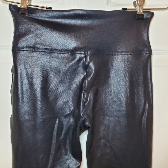 SPANX faux leather black leggings-Size M - Picture 5 of 7
